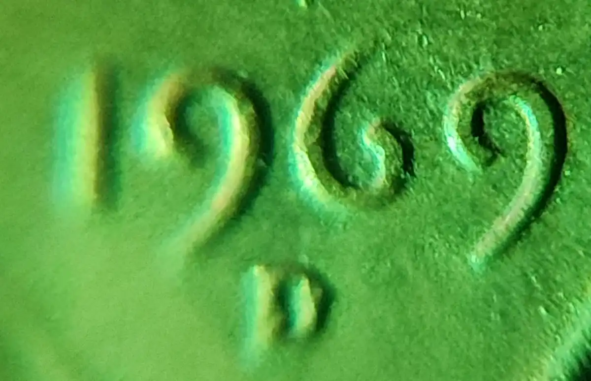 1969-D-Lincoln-Cent.-Can't-Find-Anything-On-This.-Die-Chip?-I-In-Liberty