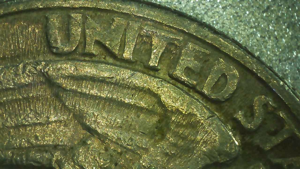 1983-P-Quarter-With-Weird-Cracking