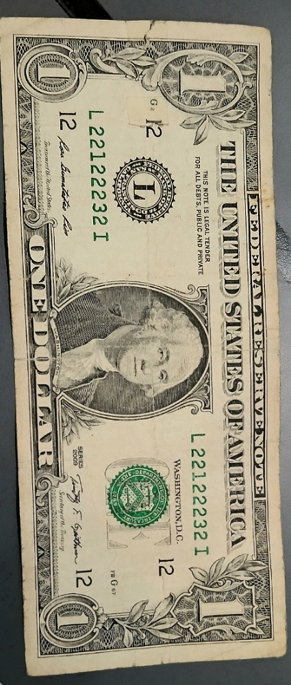 2013-B-$1-Bill-And-2009-L-$1-Bill