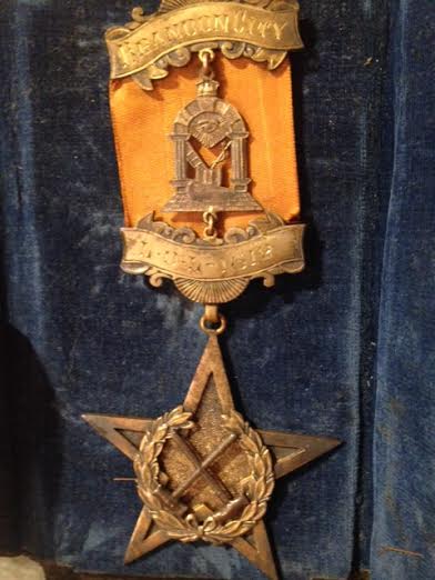 Need-Help-Identifying-Medal