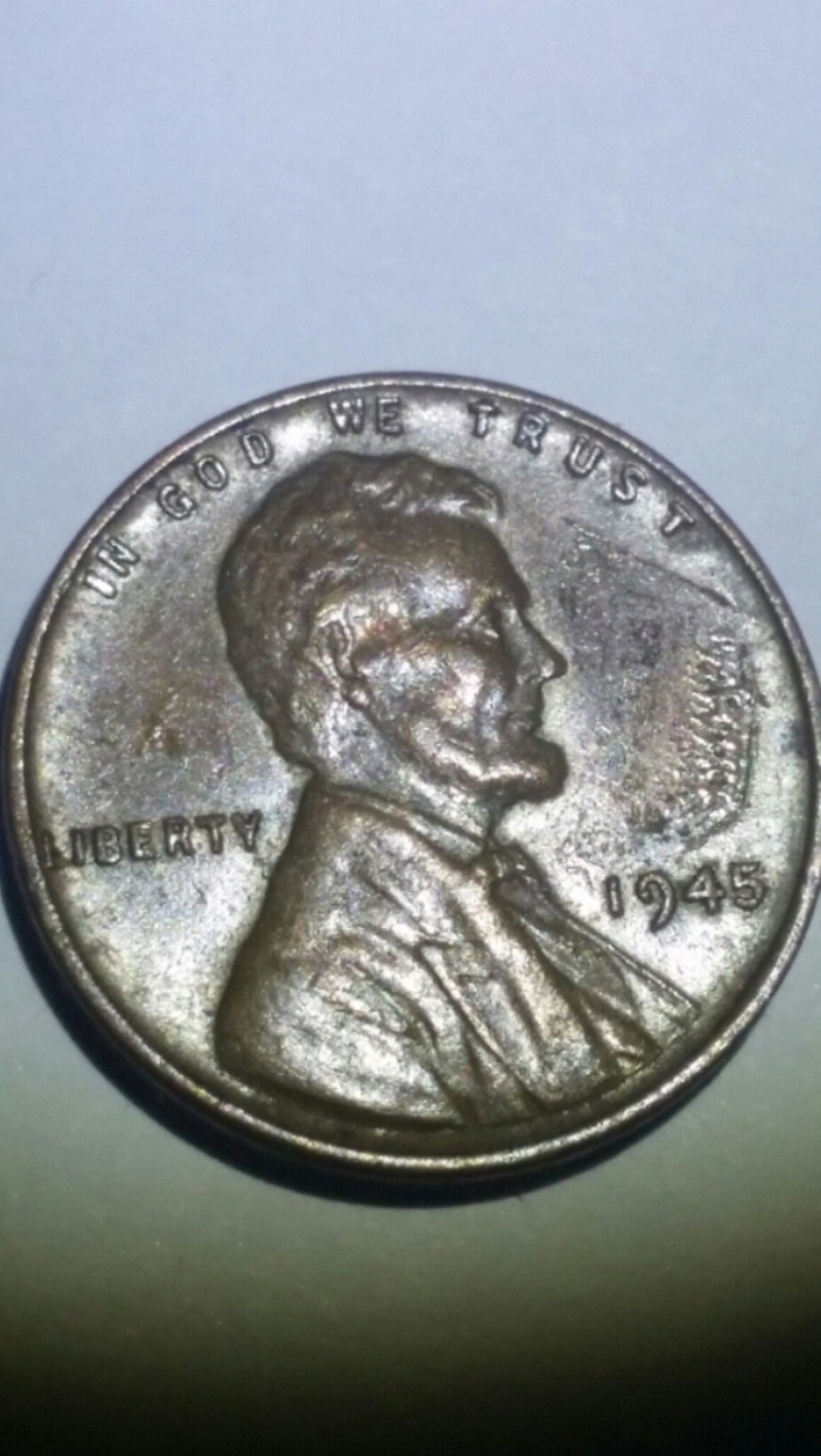 1945-Wheat-Penny-With-Late-Die-Cap-Error?-Or-Debris?