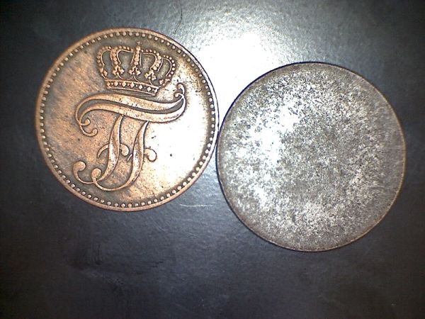 A-Lot-Of-Unidentified-Coins