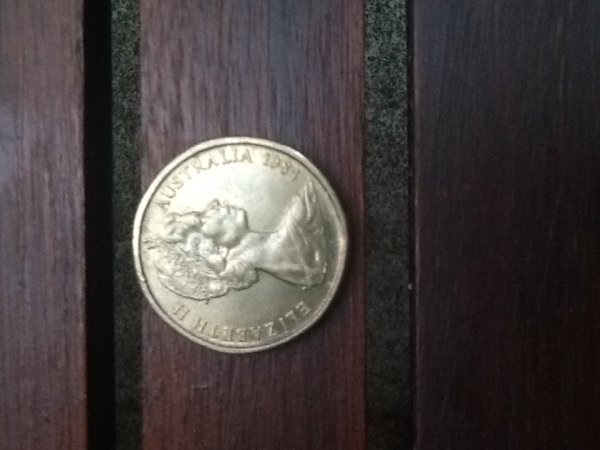 2000-Dollar-With-Extra-Ear-On-Roo?