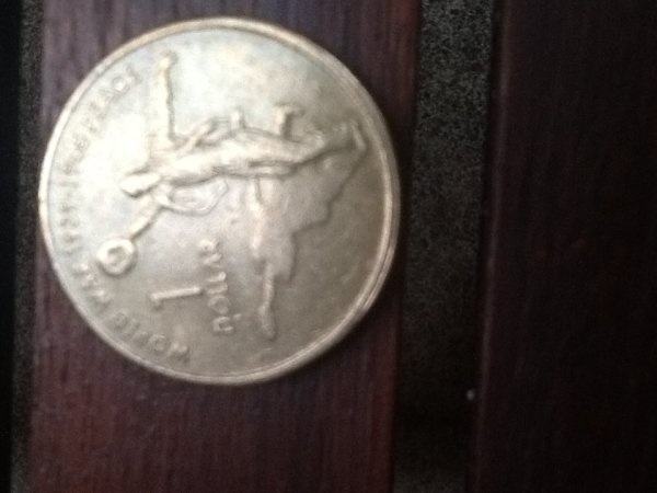 2000-Dollar-With-Extra-Ear-On-Roo?