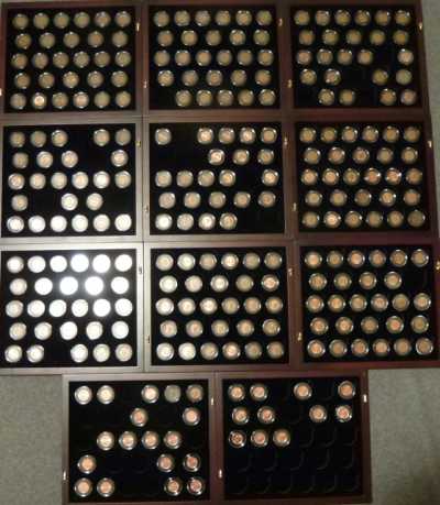Trays-To-Display-Coins-In-Capsules