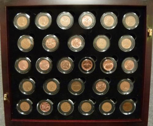 Trays-To-Display-Coins-In-Capsules