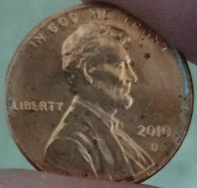 Penny-2010-With-Imprinted-Lincoln-Memorial-On-Back