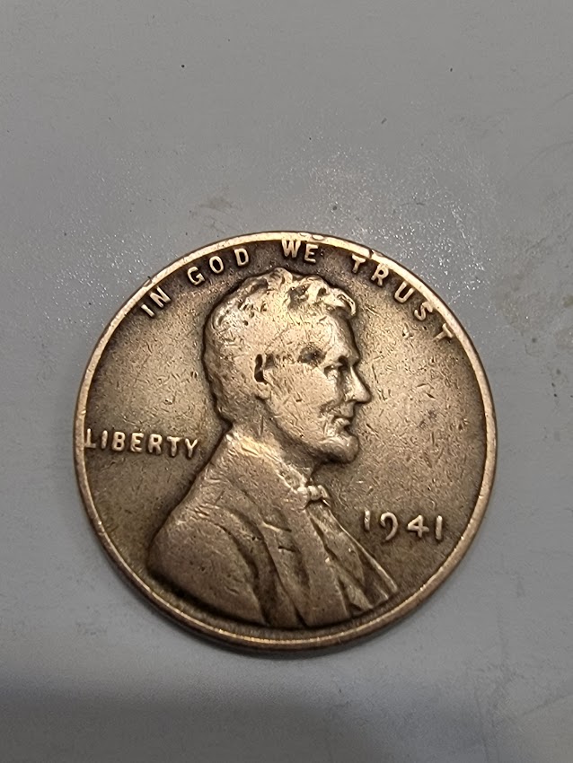 1941-No-Mint-Mark-Penny-With-Different-Color.