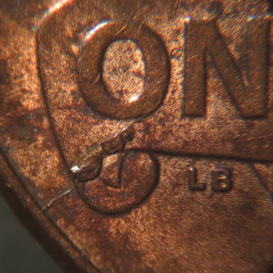 2014-P-Shield-Cent-Rvs-Die-Crack