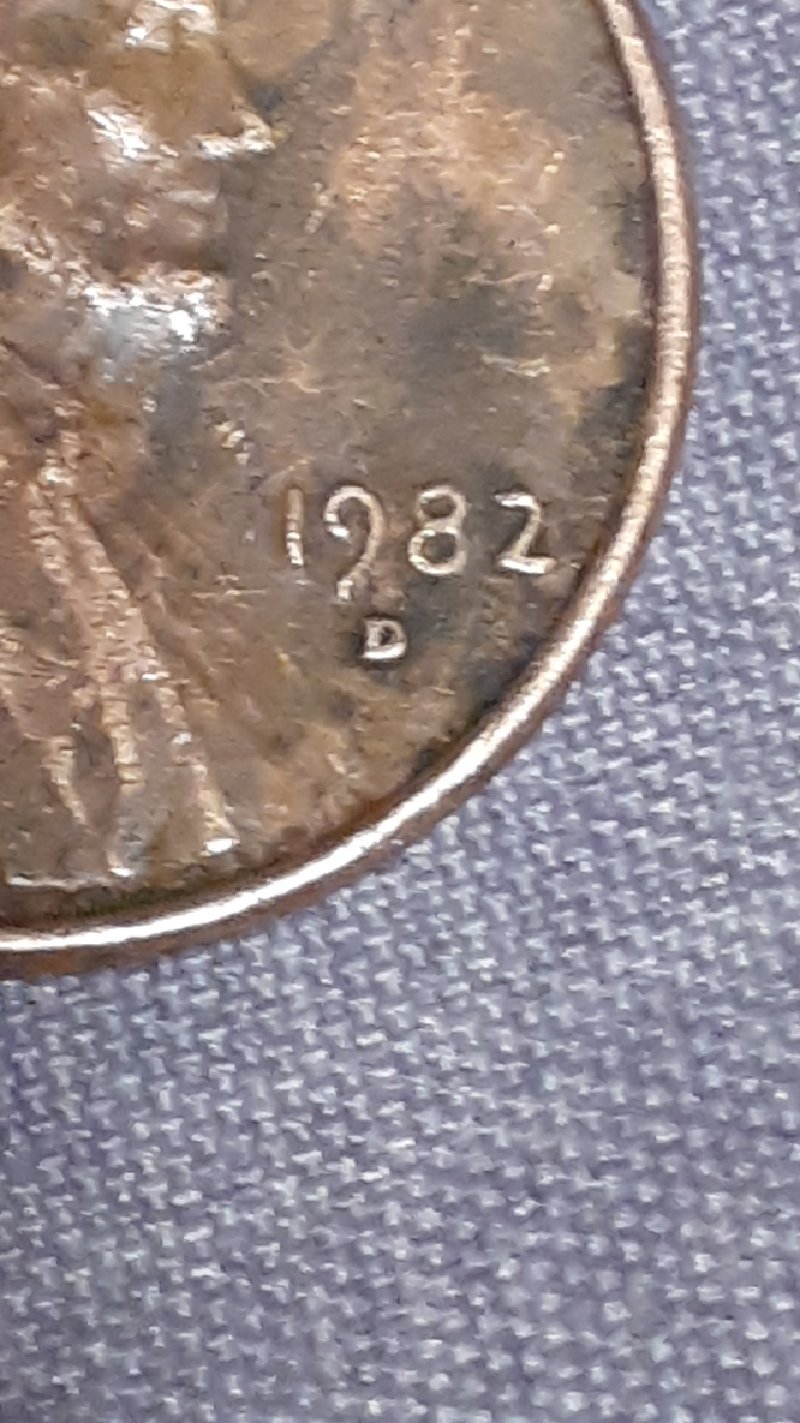 1982--D-LMC-Small-Date-Copper-Brass-Variety-Weighs-3.07-Grams