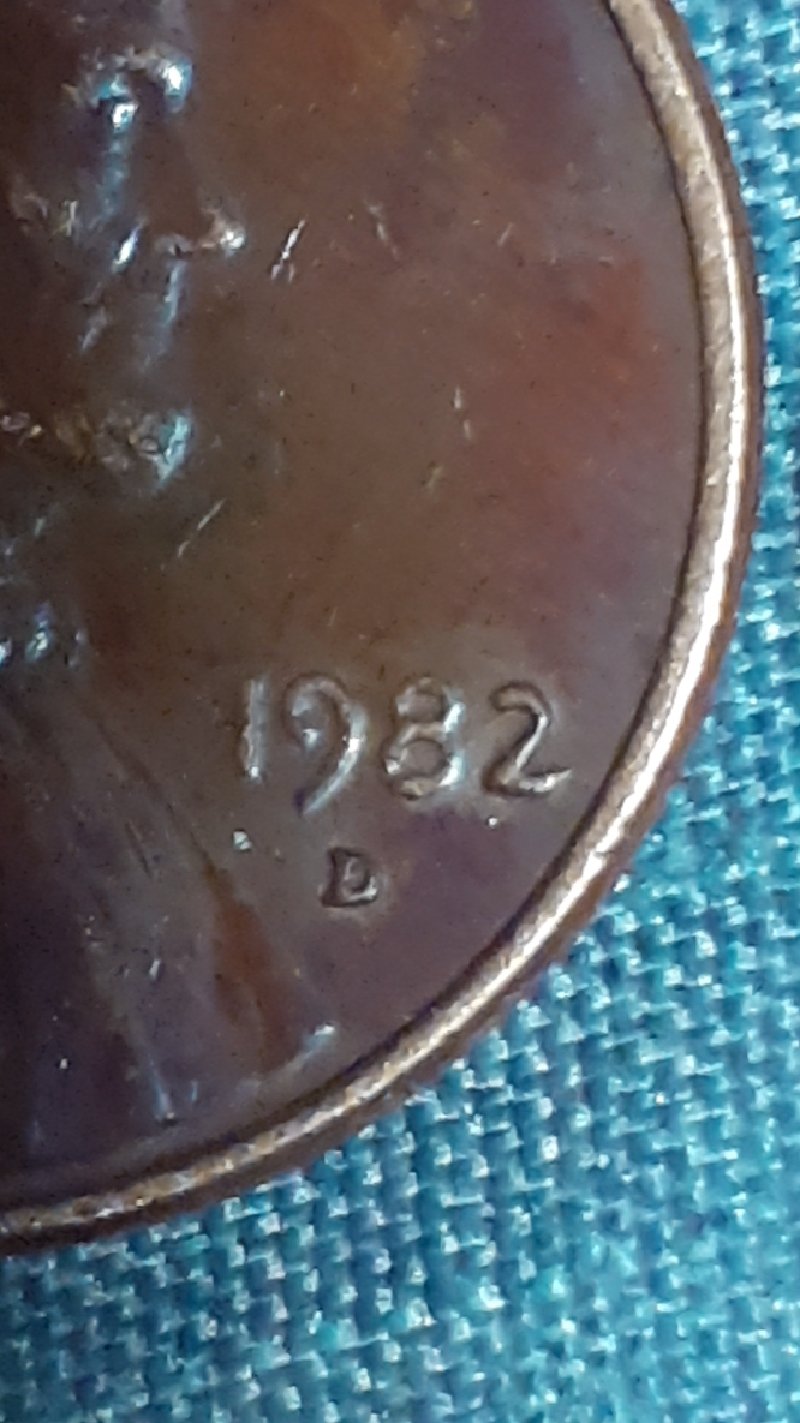 1982--D-LMC-Small-Date-Copper-Brass-Variety-Weighs-3.07-Grams