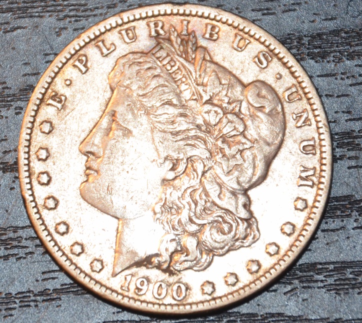 1900-O-Morgan-Dollar-For-Grading