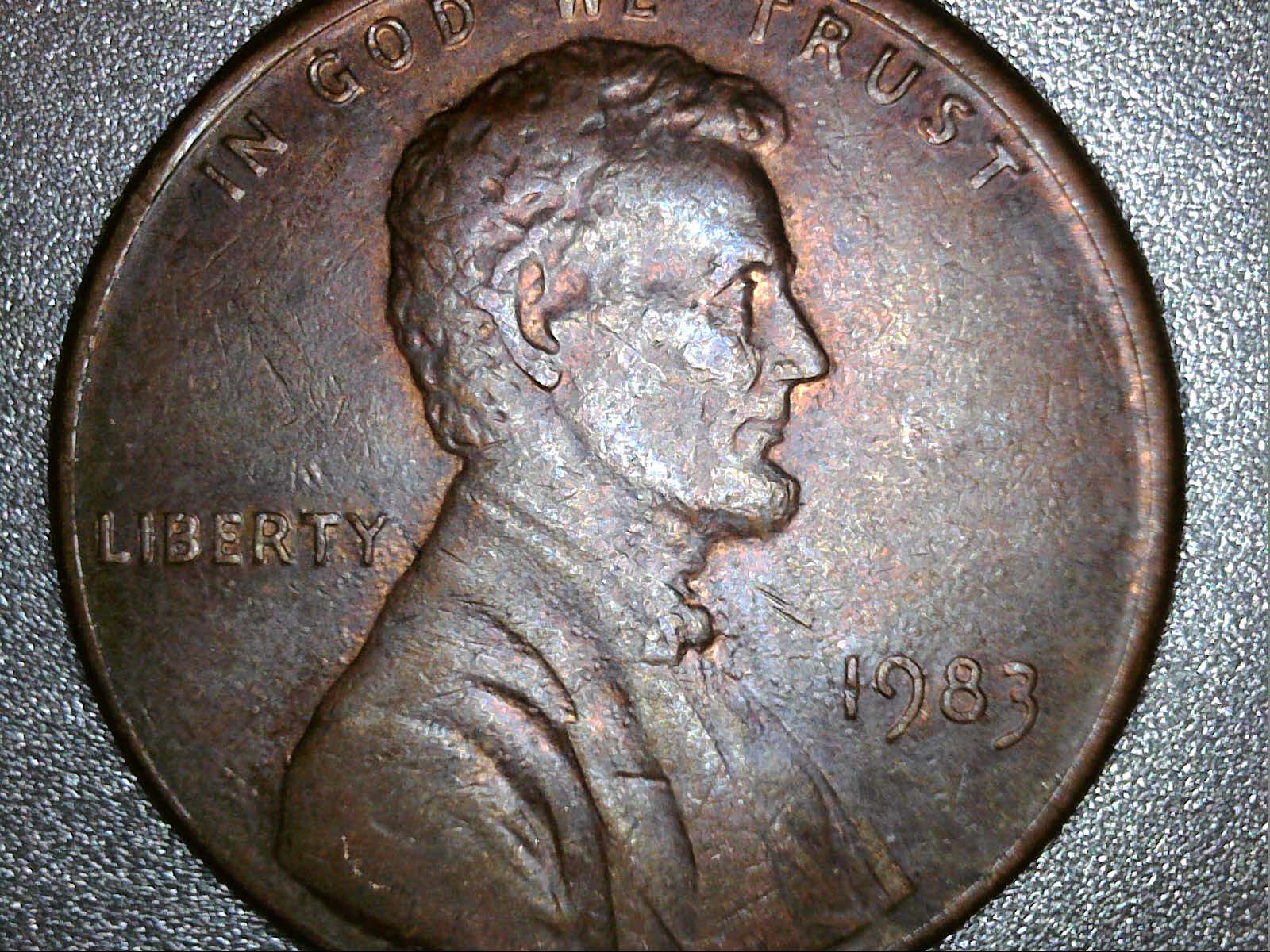 1983-LMC----Looks-Like-Iron-Filings-Next-To-A-Magnet