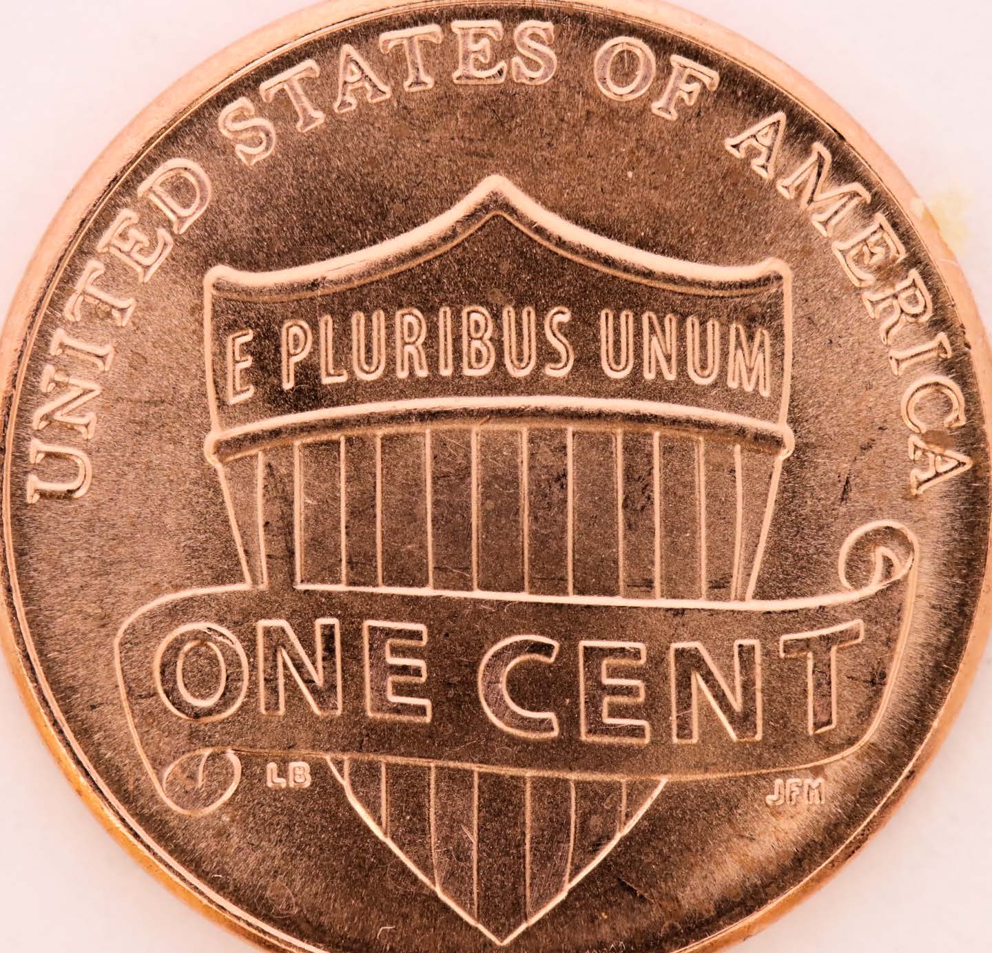 2019-LSC-Possible-DDR-Between-Two-Panels-Under-The-Second-U-In-Pluribus