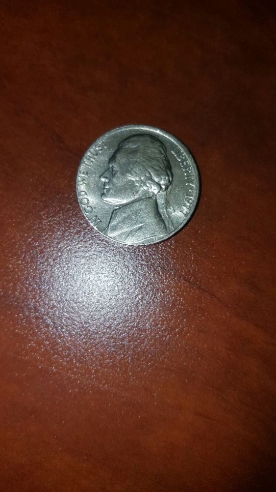 1977-Nickel,-Off-Center-Strike?