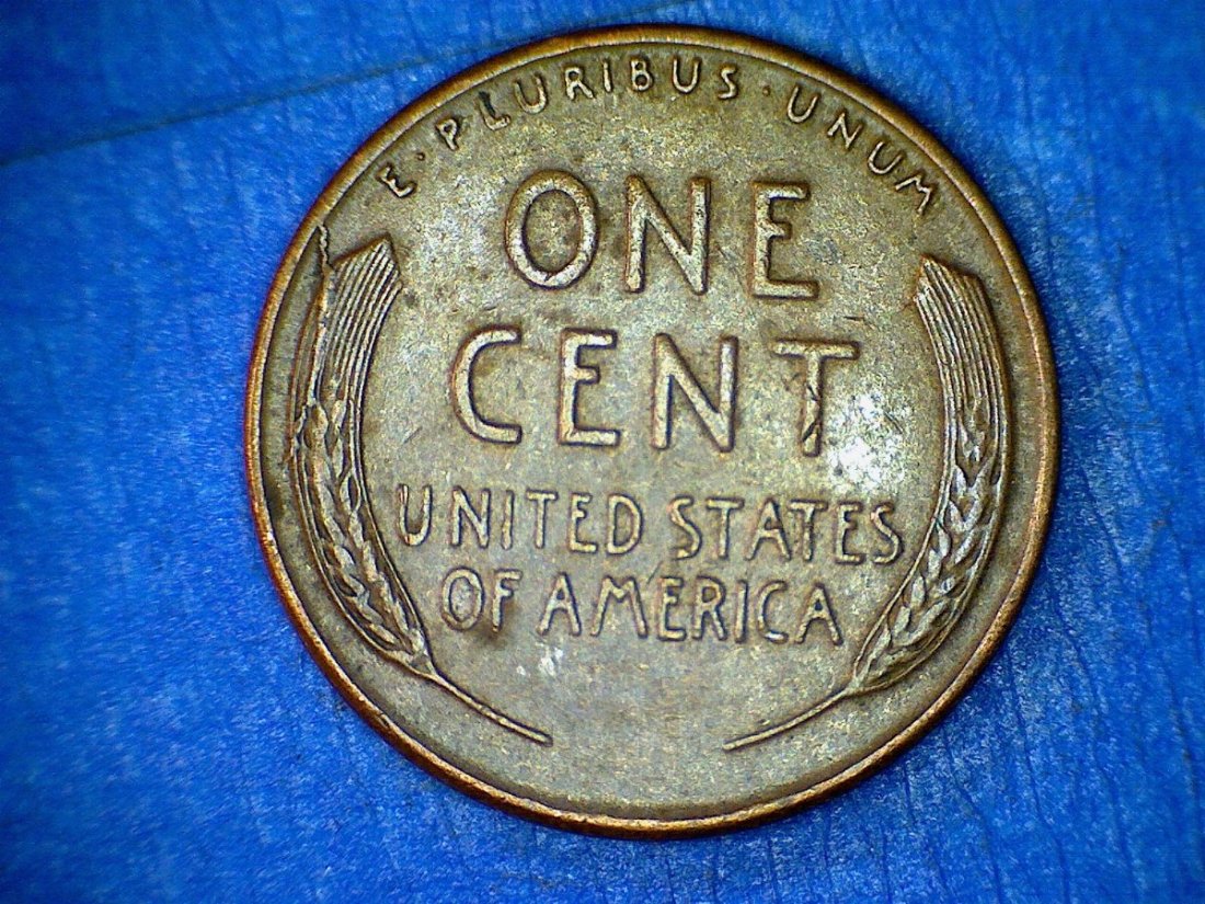 Is-This-A-Die-Crack-On-The-Reverse-Of-This-1953-S-Penny?