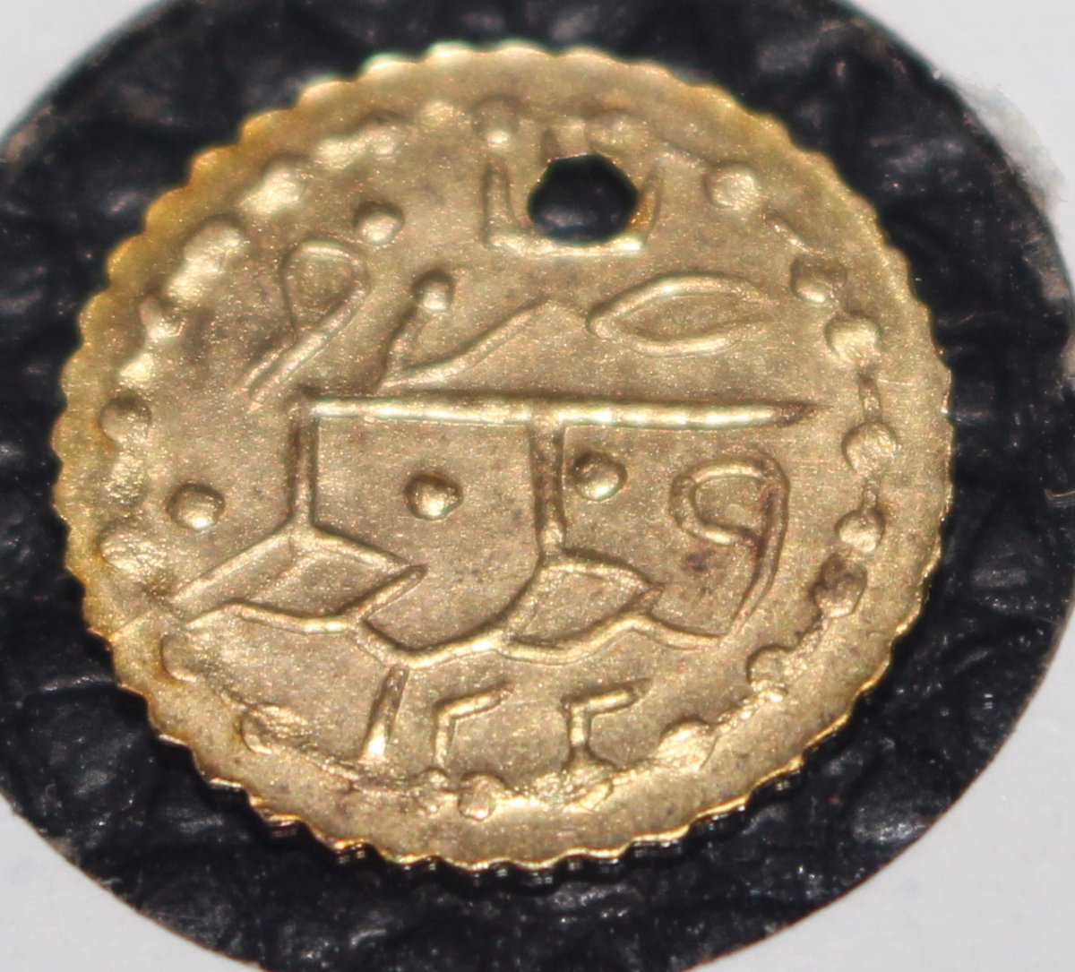 Unidentified-Islamic-/-Ottoman-/-Turkish-Gold-Coins