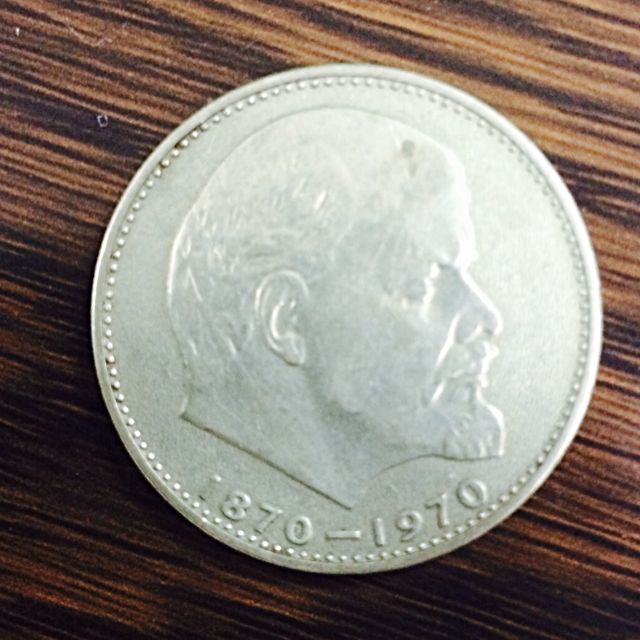 Its-This-A-Original-Lenin-Coin?