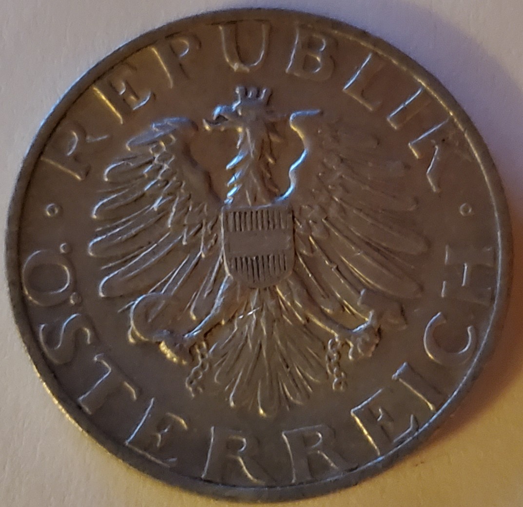 100-Coins-From-100-Different-Countries-In-100-Different-Years-Game-20th-Century-Edition