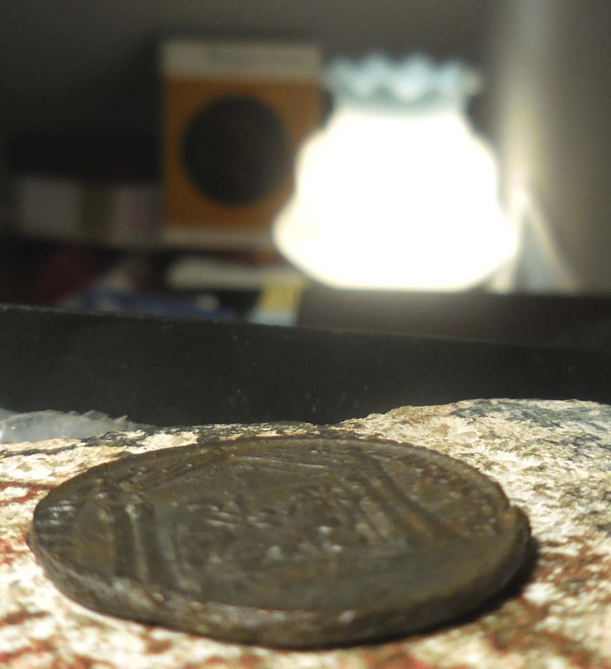 EF-Portrait-Of-Maxentius-Follis,-Very-Busy-Scene-In-Reverse: