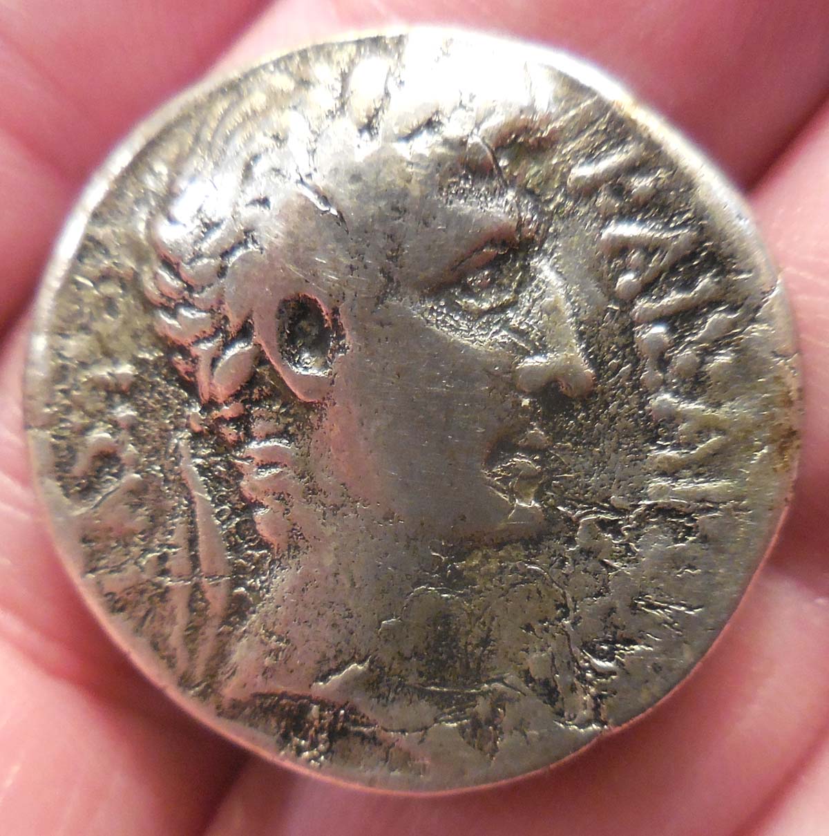 Augustus-Tetradrachm-Antioch,-Real?--I-Am-Evaluating-This-Coin