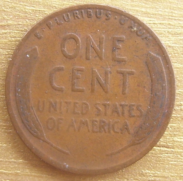 1934-Penny-...just-A-Lot-Of--Worm-Out-Or-Can-Be-Anything-Else-?...