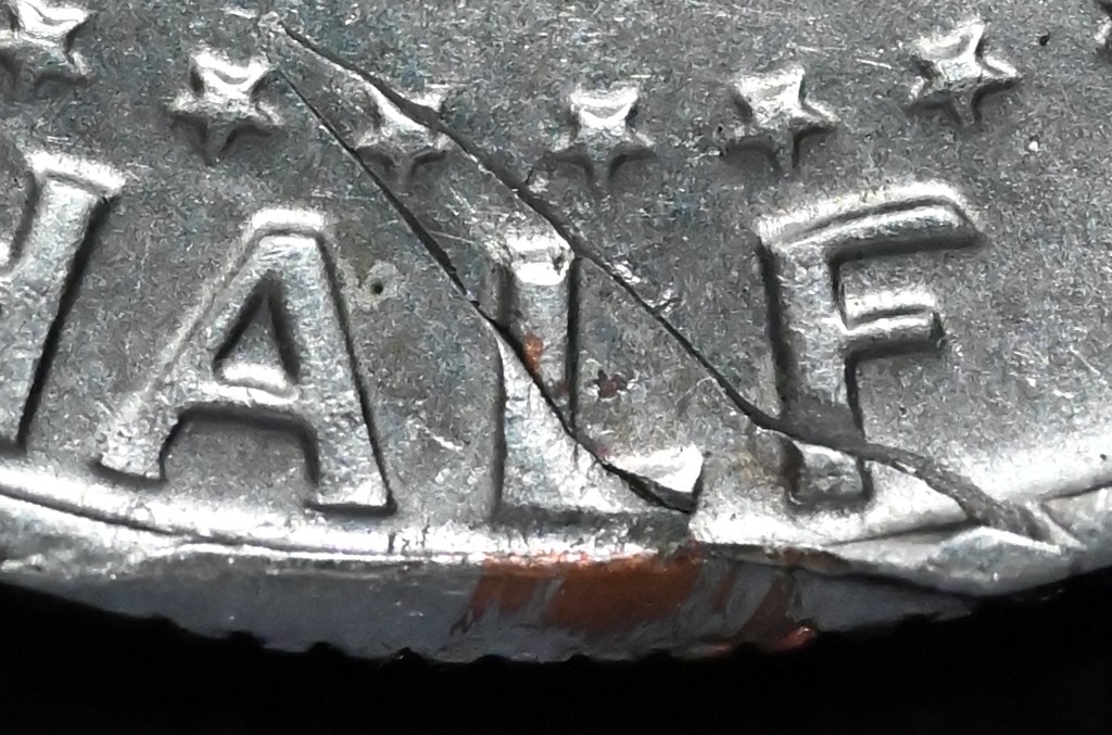 1972-P-Kennedy-Half-Dollar-Reverse-Has-An-Interesting-Error-In-The-Lamination-And-Possible-Clip