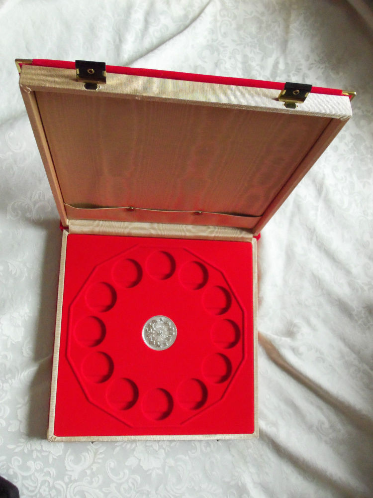 RCM's-2016-Face-Value-Collector-Case-For-20-Pcs-$20-For-$20-+-$25-For-$25.