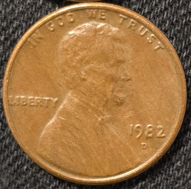 5-1982-Lincoln-Memorial-Pennies,--Help-A-Newbie-Out