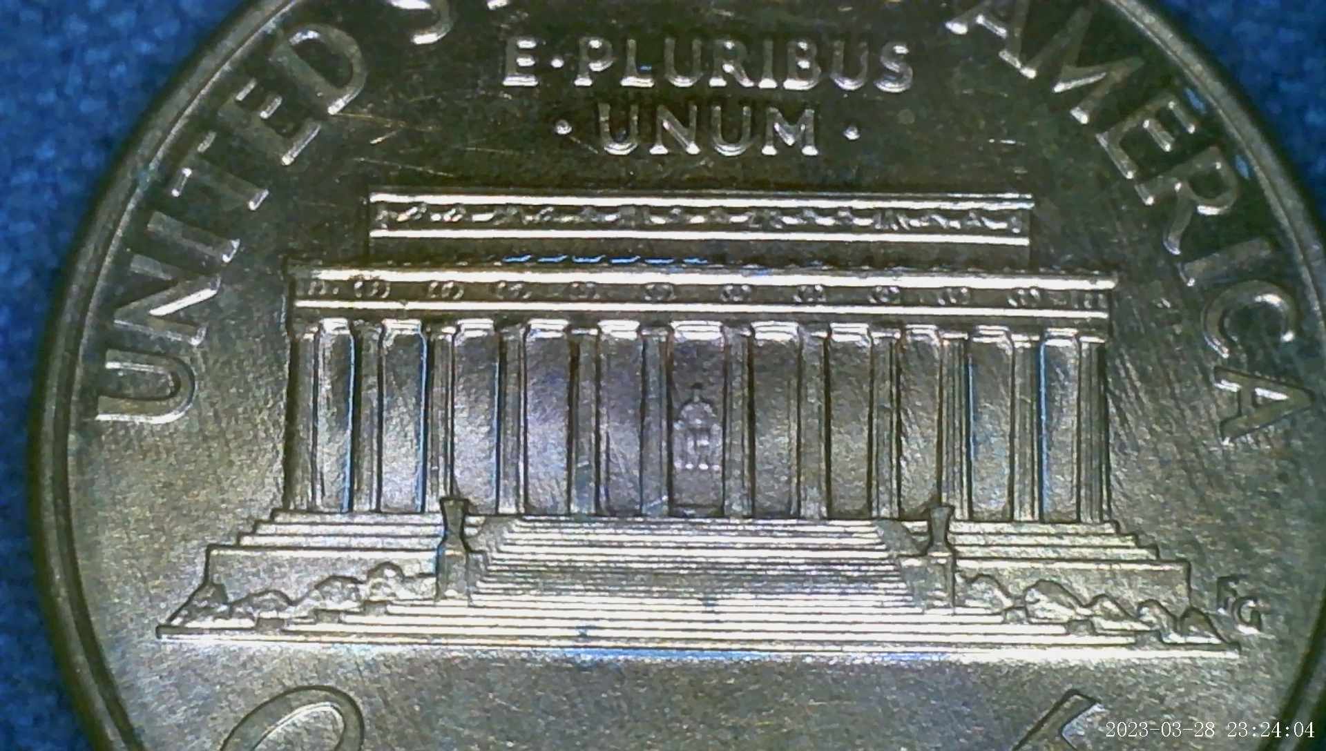 2000-D-Lincoln-Penny-/--Error.-Or-Not-?-Also-Is-This-Coin-Worth-Grading-?