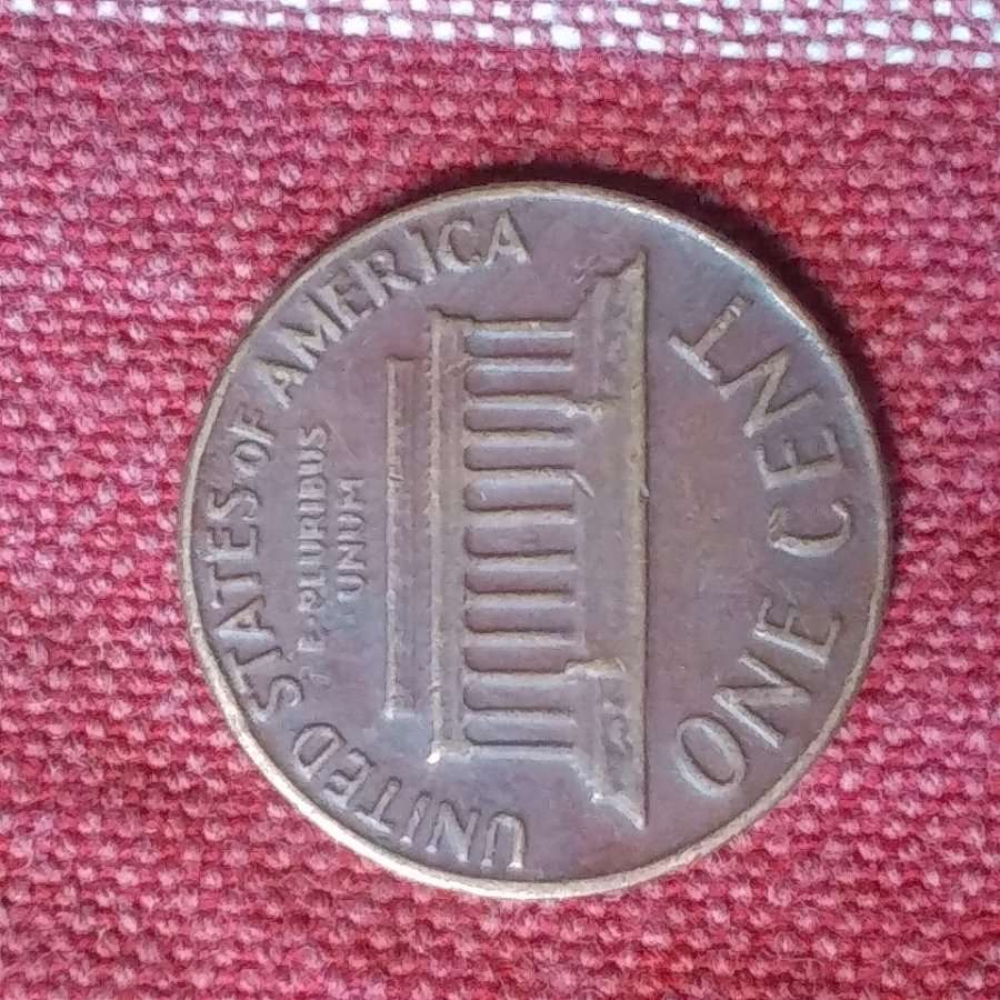 1972-D-Lincoln-Memorial-Cent-Capped-Die?