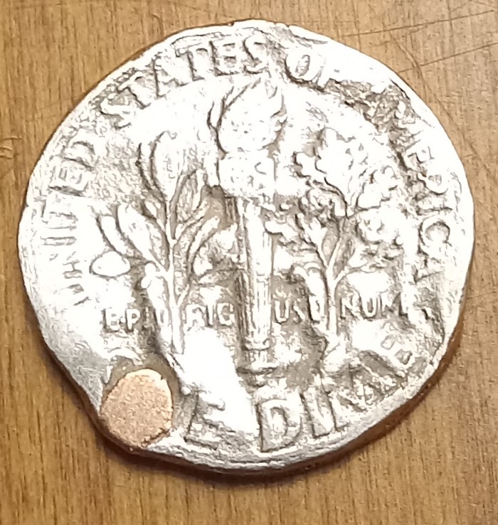 Totally-Damaged-2016-Dime---Yet-Very-Strange