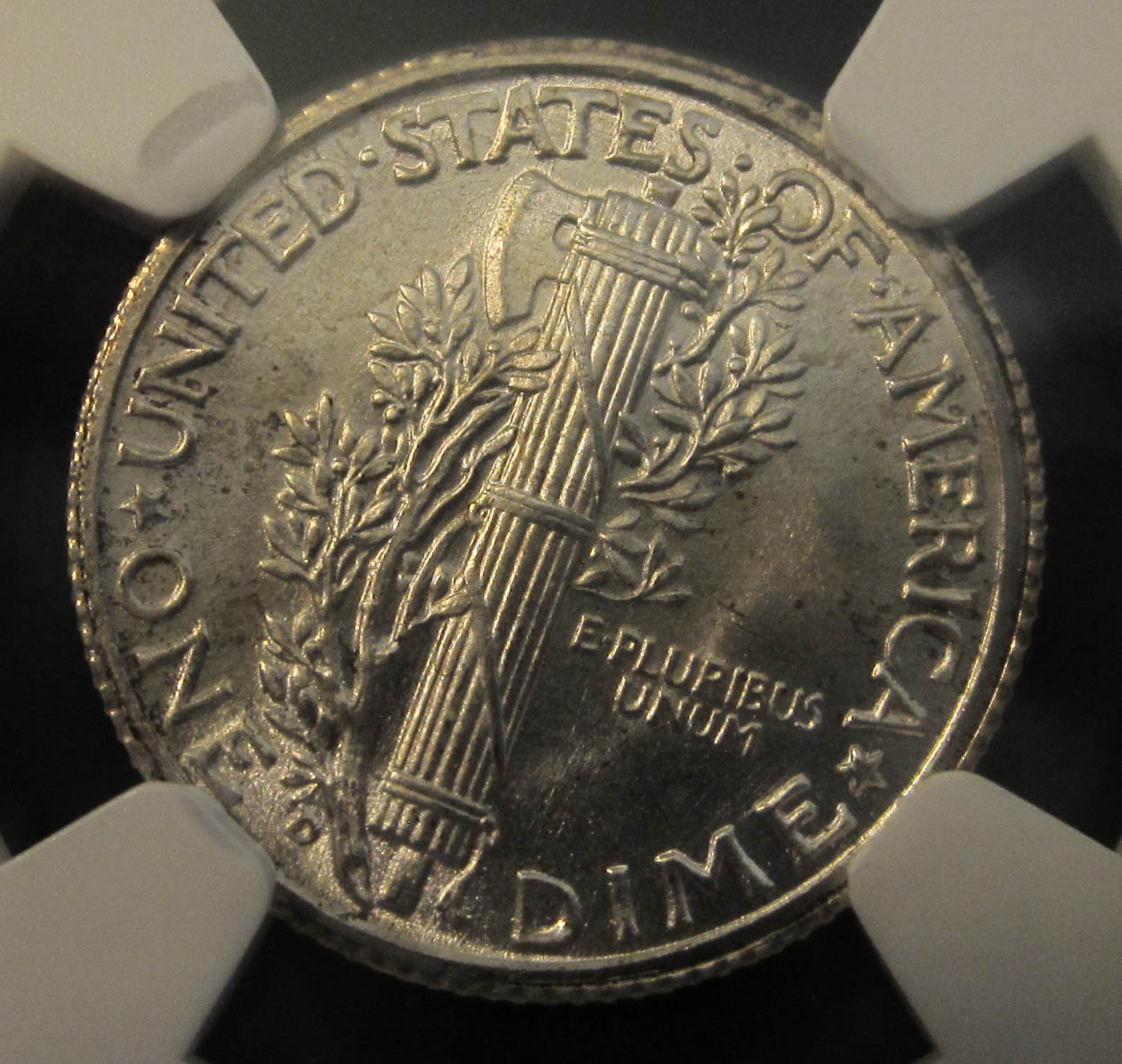 1935-Denver-Mercury-Dime-Grade