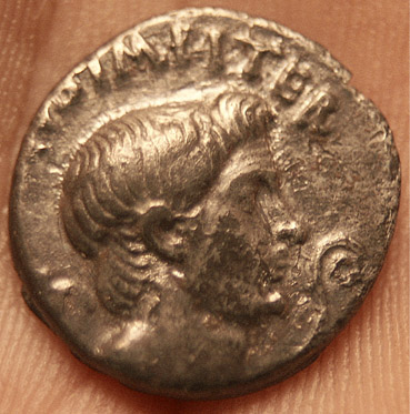 Spartacus-Blood-And-Sand-Coins.