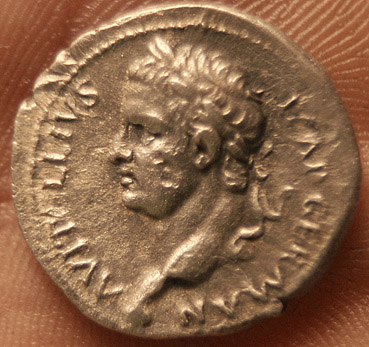 Vitellius-Denarii
