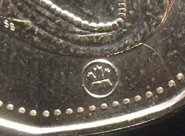 2010-Pedestal-Loonie-New-Minor-Die-Variety?