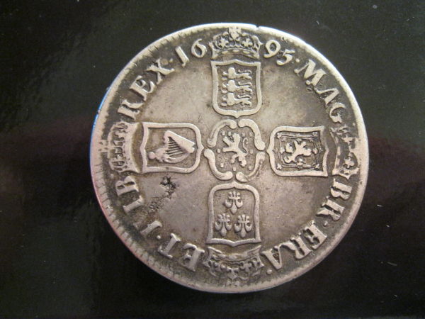 1695-William-III-Septimo-Crown