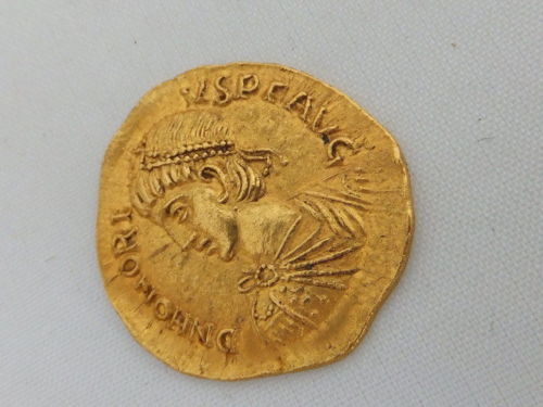 Roman-Gold-Coin-For-I.d-Please