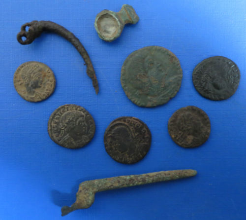 This-Bunch-Apprear-To-Be-Going-At-A-Premium,-Any-Rare?