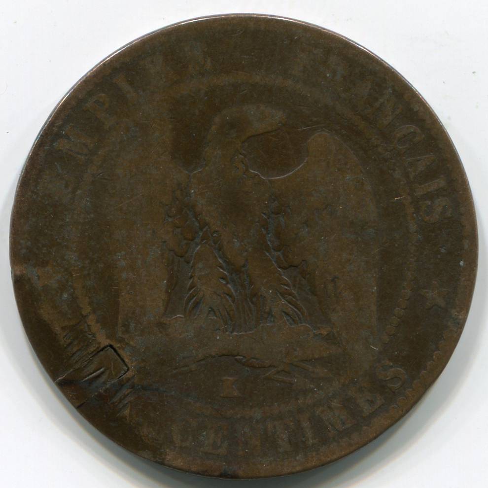 French-Coin-With-English-Queen-Inside
