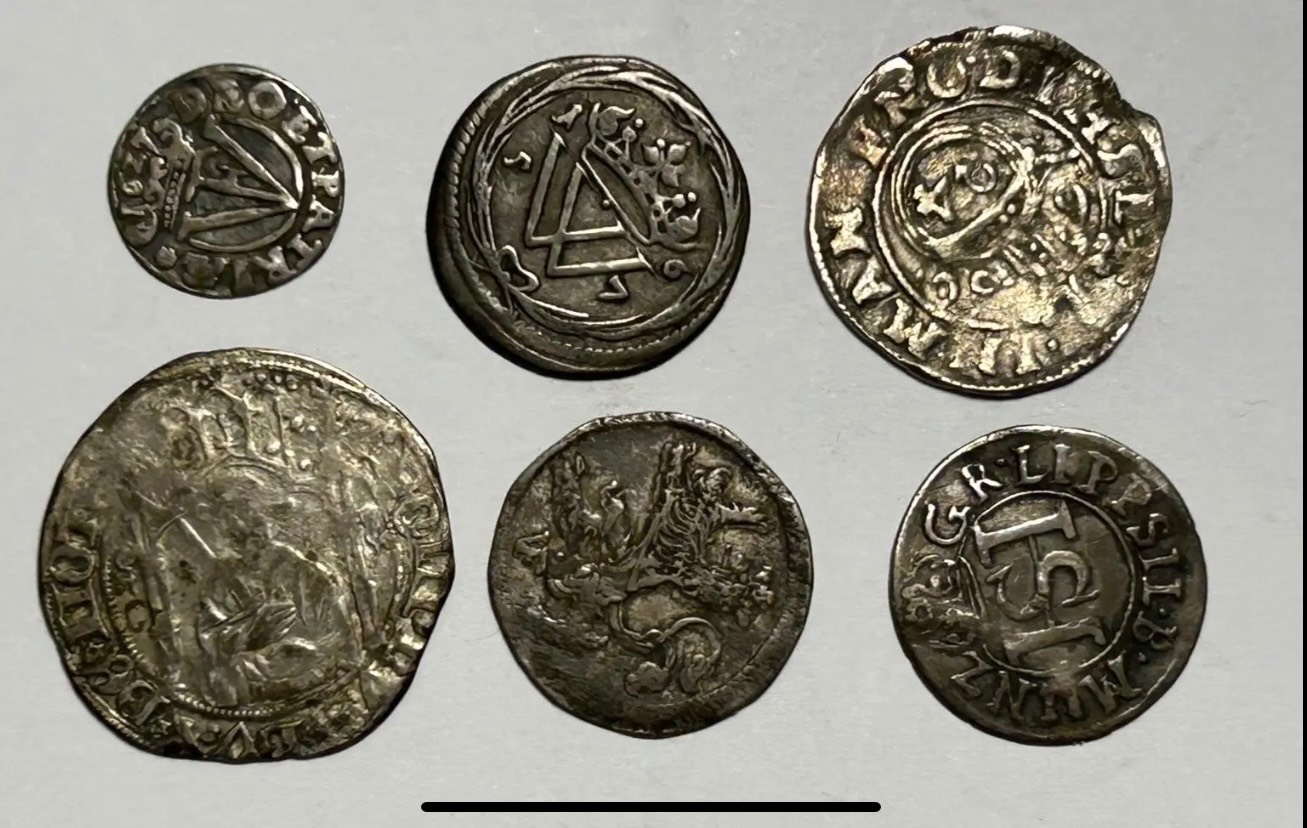 Need-Help-Getting-A-Lock-On-These-Medieval?-1500-1600's-Coins