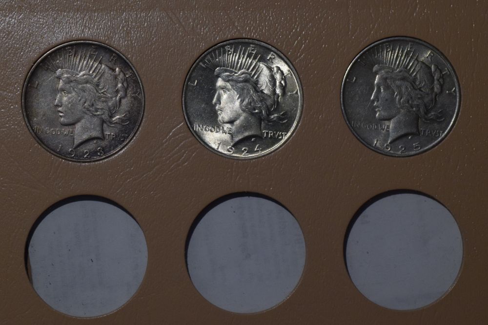Starting-A-Set-Of-Silver-Dollars