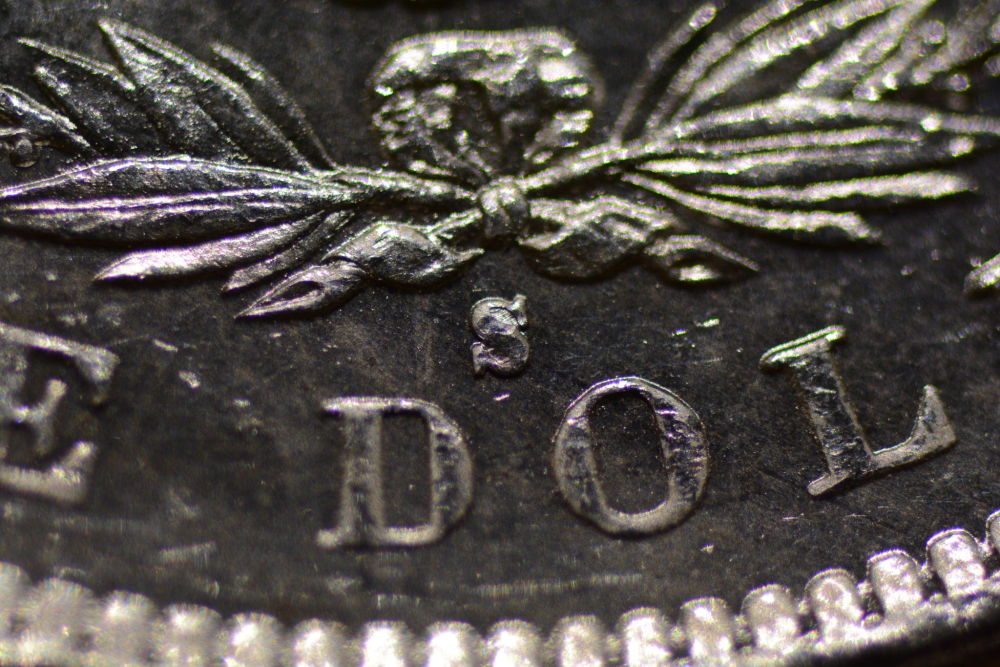 1881-S-Morgan-With-Die-Chips-In-8...-Need-Help-VAMming