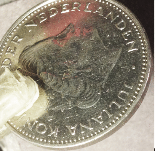 1969-Netherlands-2-1/2-Gulden-Hair-Lock,-Fish-&-Cock-Details
