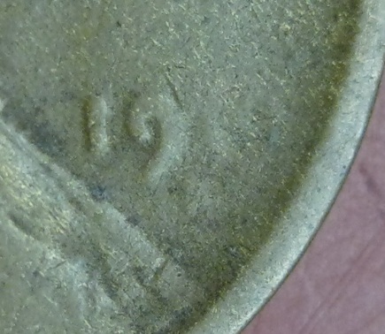 Lincoln-Penny-1909-S-Or-1910-S-Or-?--Any-Help-Here