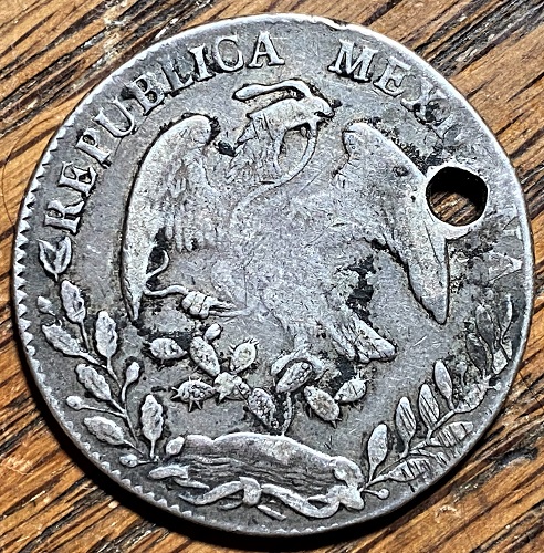 2-Mexicana-8-Reales-1-Fake-1-?