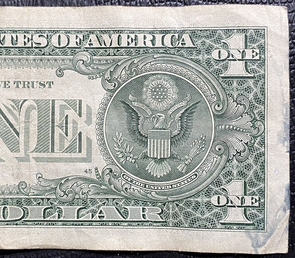US-One-Dollar-Banknote-Error-Or-PMD-?