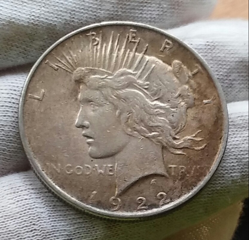 1922-Peace-Dollar..probably-Normal-Relief