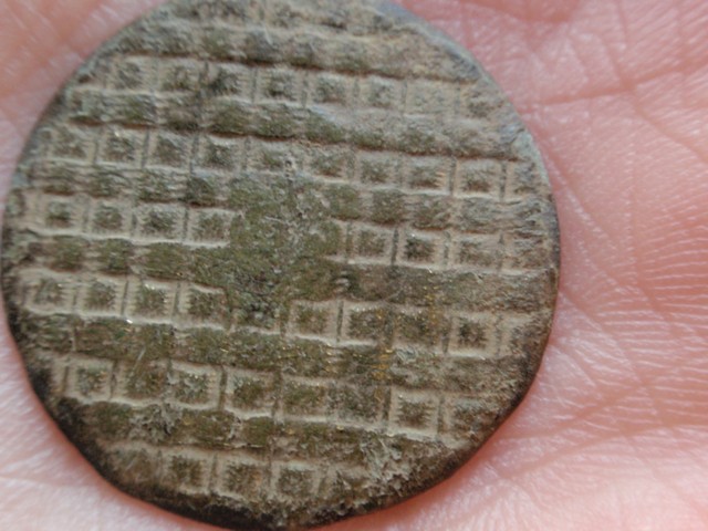 Need-Help-Identifying-Strange-Coin