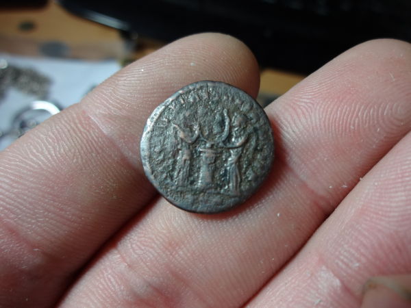 Help-With-ID-Again-Please.